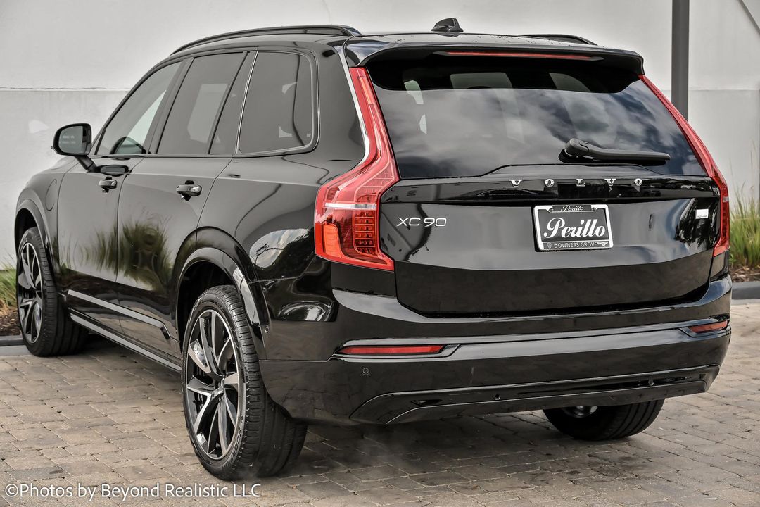 2023 Volvo XC90 Recharge Plug-In Hybrid