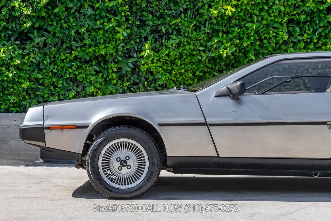 1981 DeLorean DMC-12