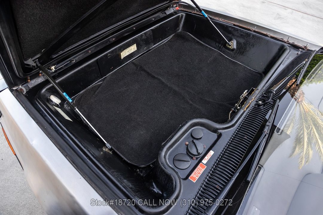 1981 DeLorean DMC-12