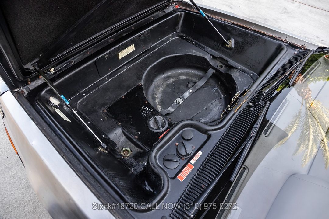 1981 DeLorean DMC-12