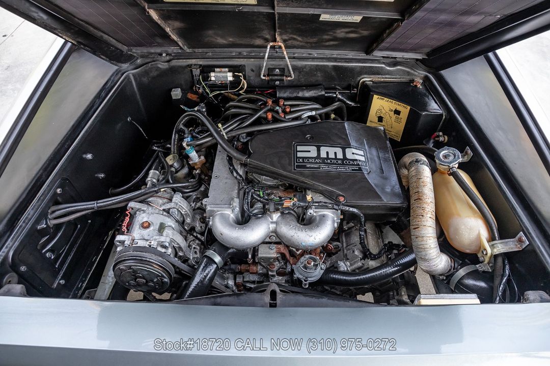 1981 DeLorean DMC-12