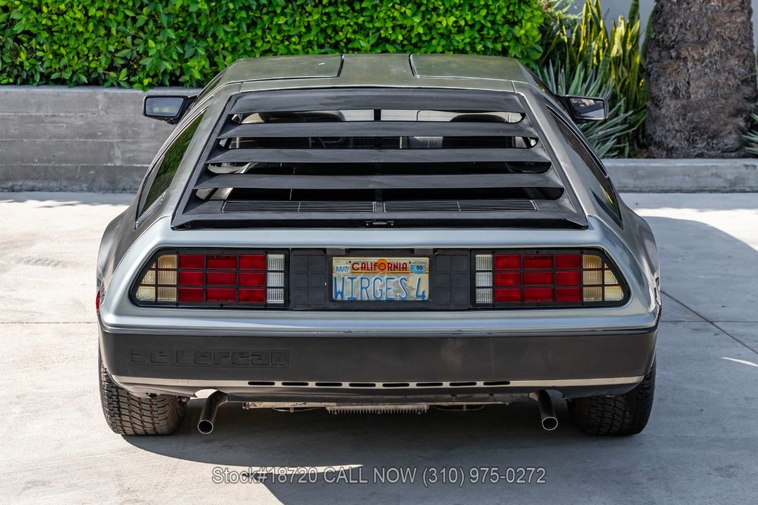 1981 DeLorean DMC-12