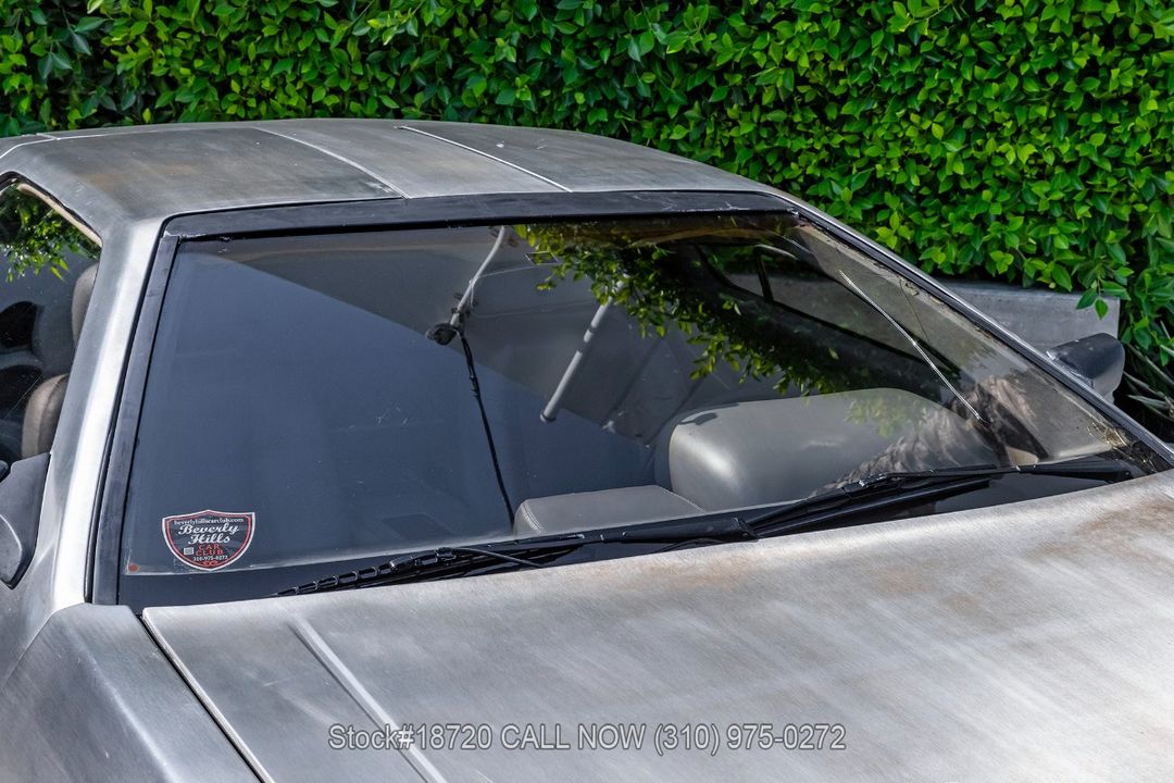 1981 DeLorean DMC-12