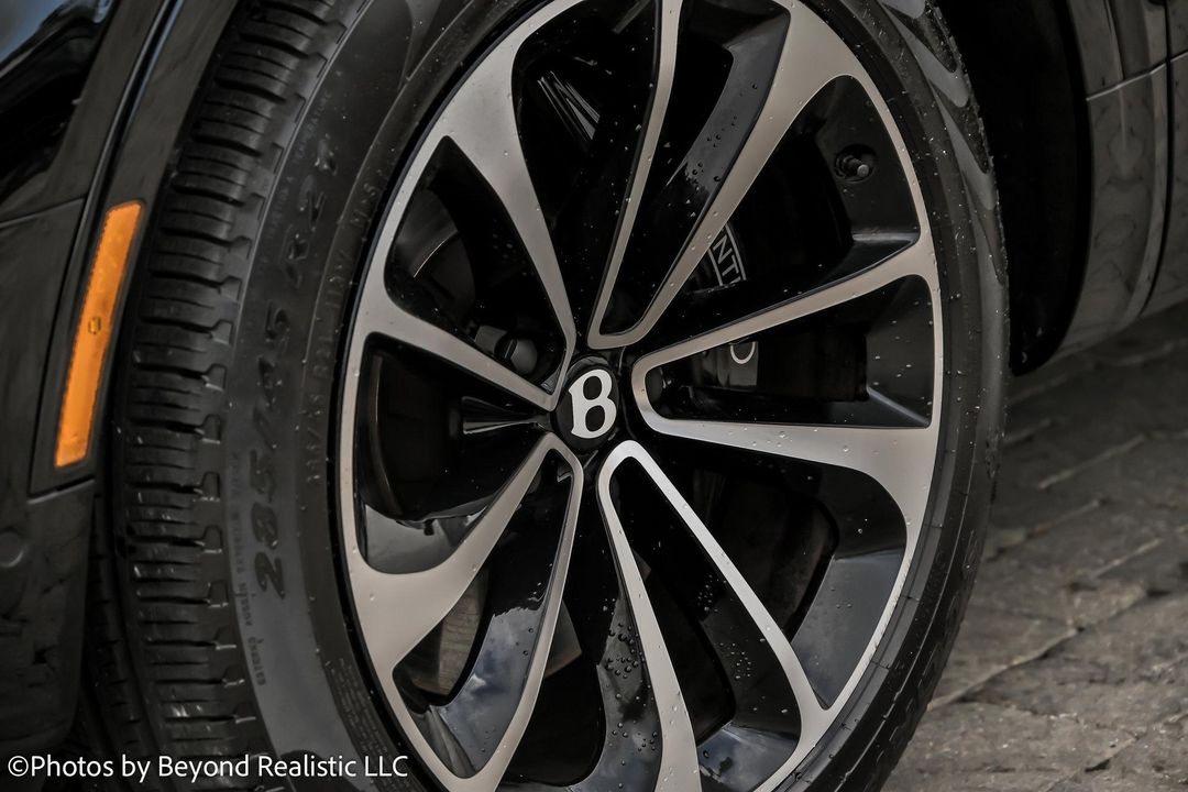 2024 Bentley Bentayga