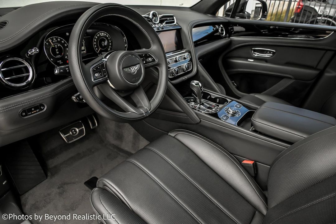 2024 Bentley Bentayga
