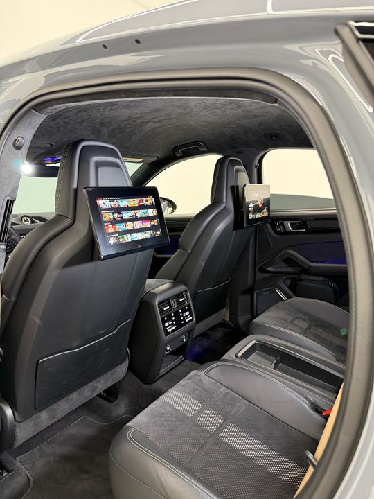 2022 Porsche Cayenne