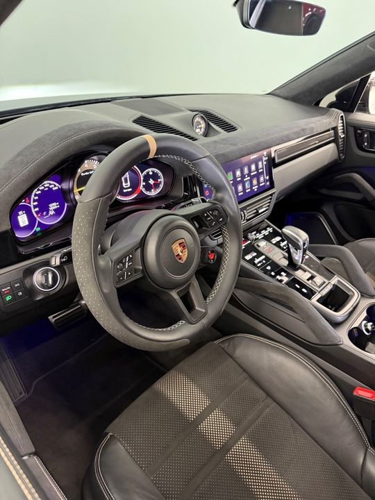 2022 Porsche Cayenne