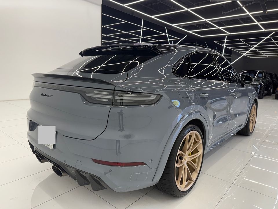 2022 Porsche Cayenne