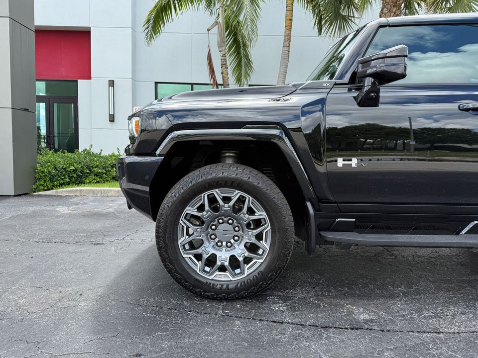 2025 GMC HUMMER EV