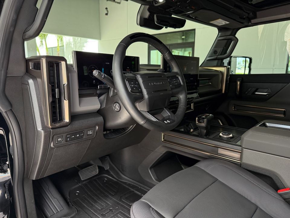 2025 GMC HUMMER EV
