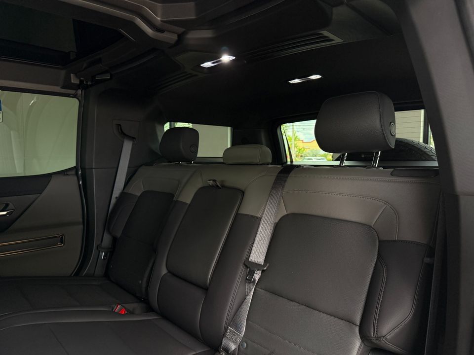 2025 GMC HUMMER EV