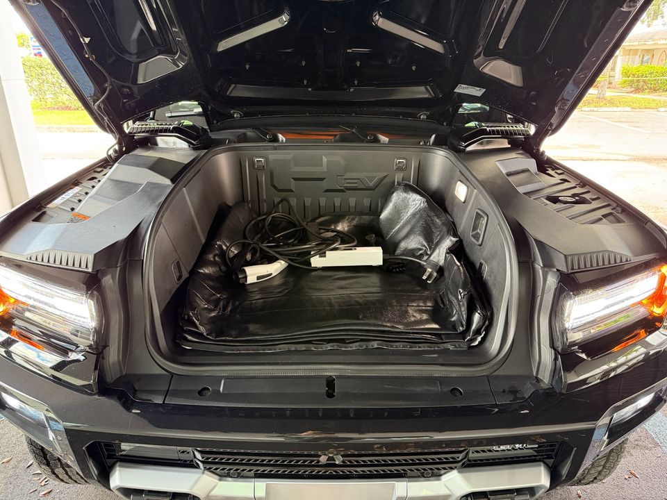 2025 GMC HUMMER EV
