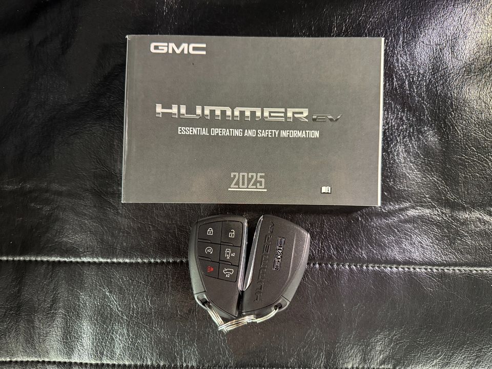 2025 GMC HUMMER EV