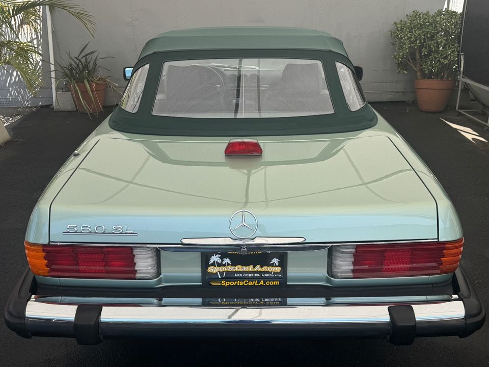 1987 Mercedes-Benz 560-Class