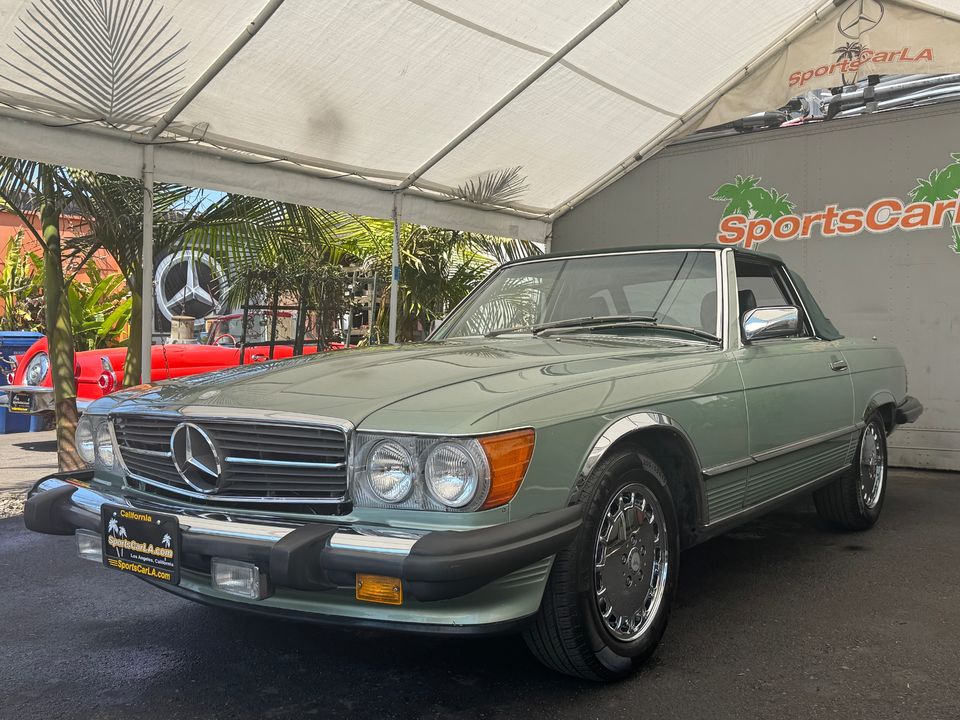 1987 Mercedes-Benz 560-Class