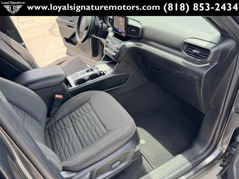 2020 Ford Explorer
