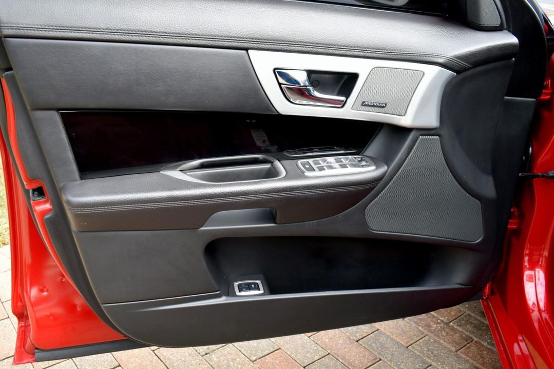 2015 Jaguar XF