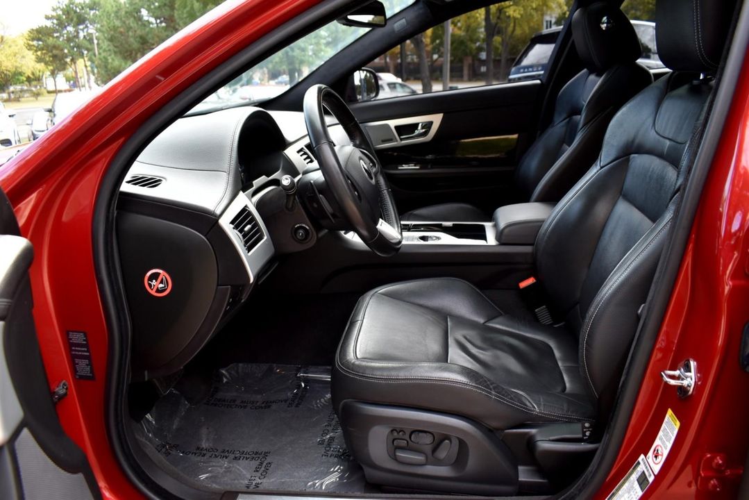 2015 Jaguar XF