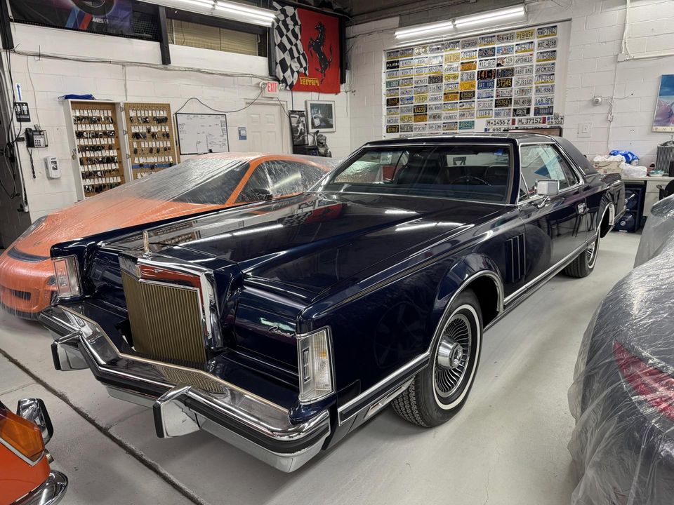 1979 Lincoln Mark V Collector Series