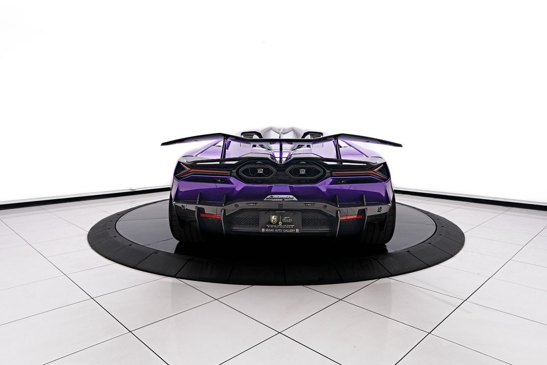 2024 Lamborghini Revuelto