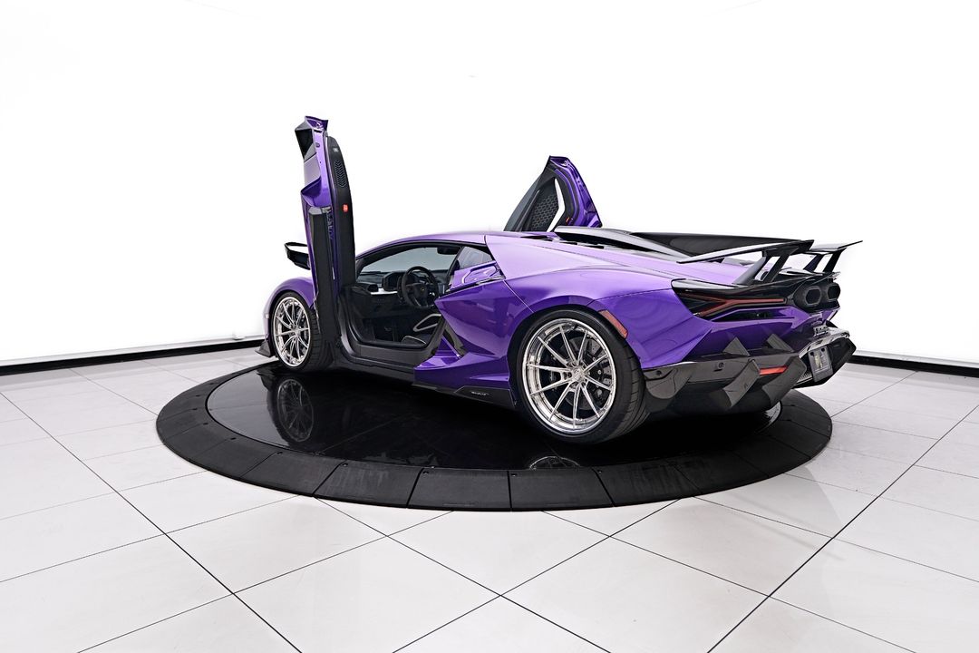 2024 Lamborghini Revuelto
