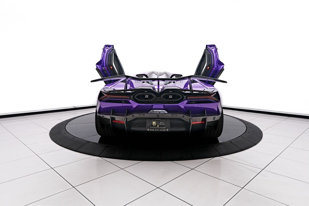 2024 Lamborghini Revuelto