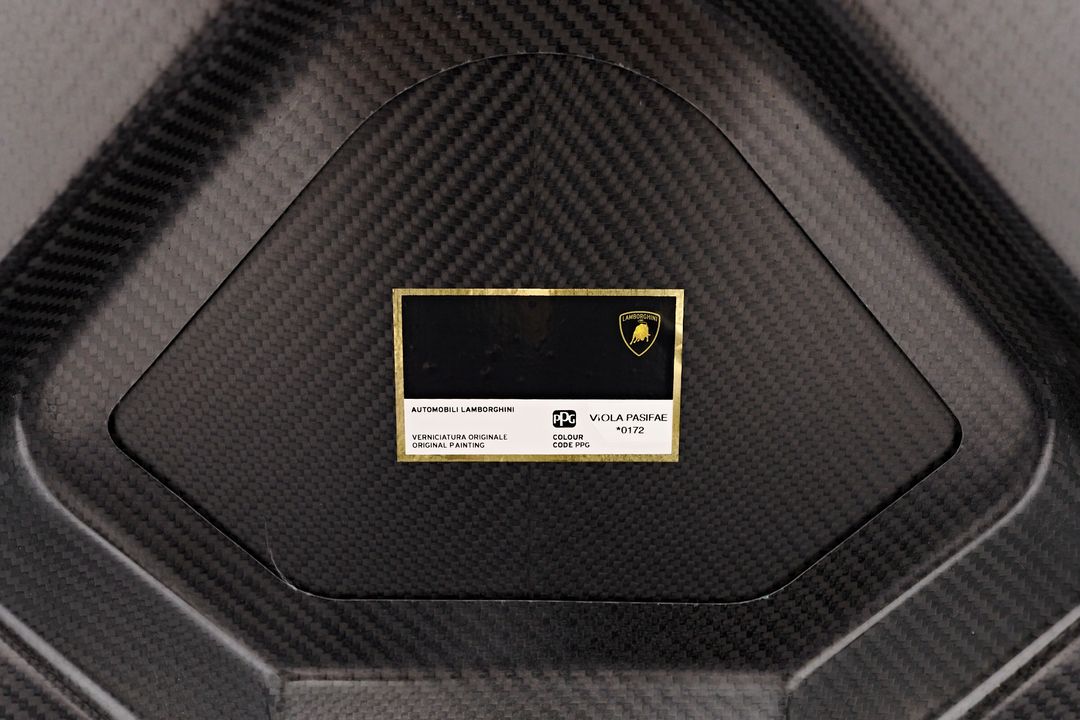 2024 Lamborghini Revuelto