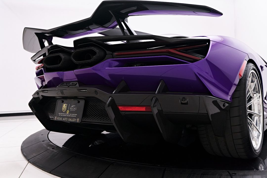 2024 Lamborghini Revuelto