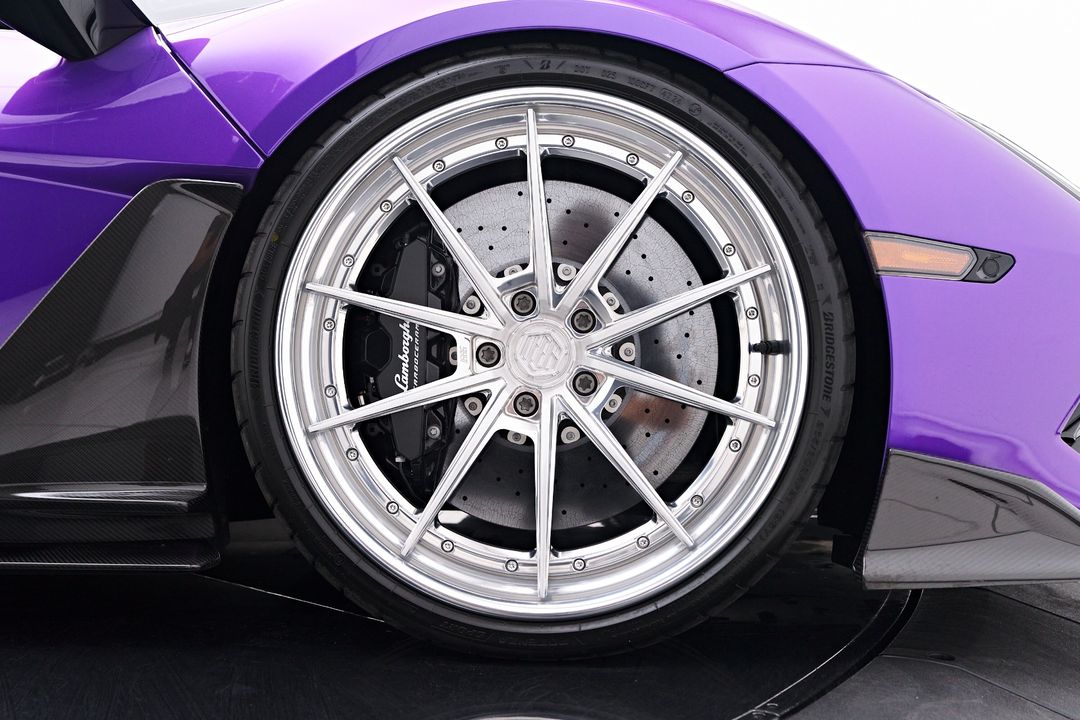 2024 Lamborghini Revuelto