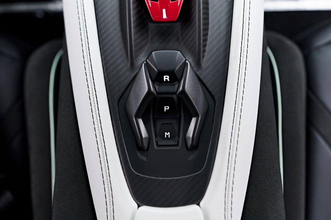 2024 Lamborghini Revuelto