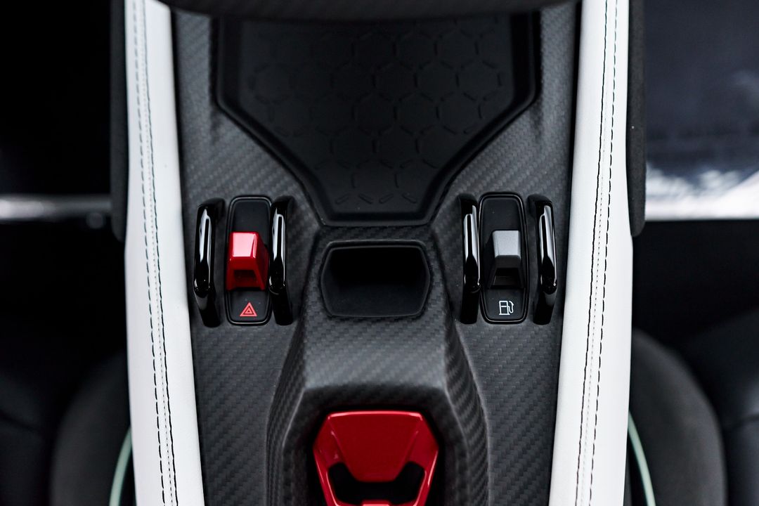2024 Lamborghini Revuelto