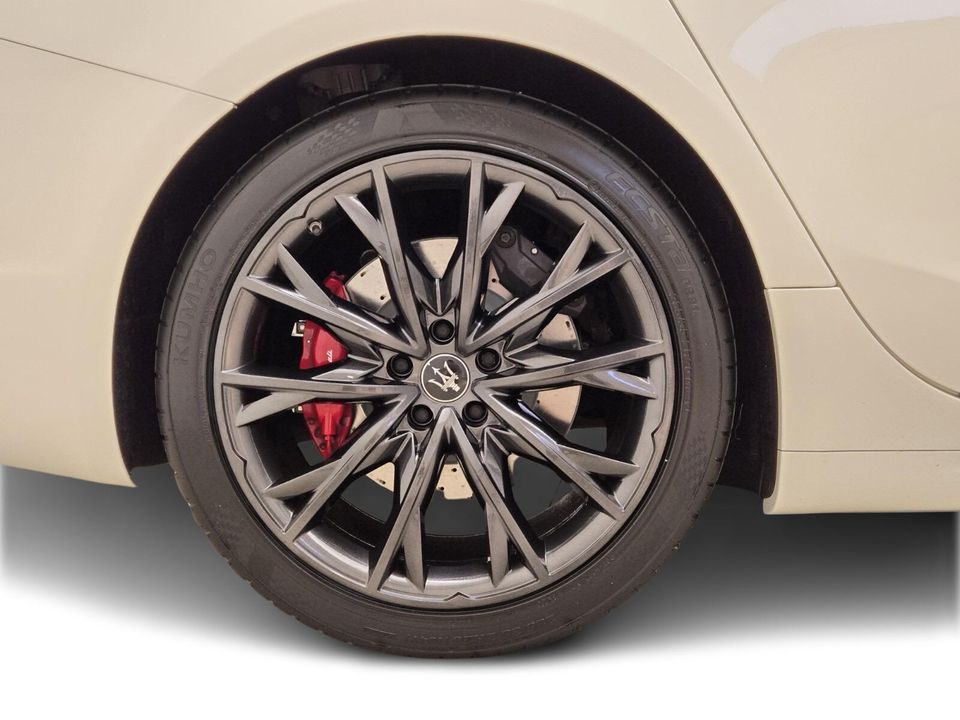 2022 Maserati Ghibli