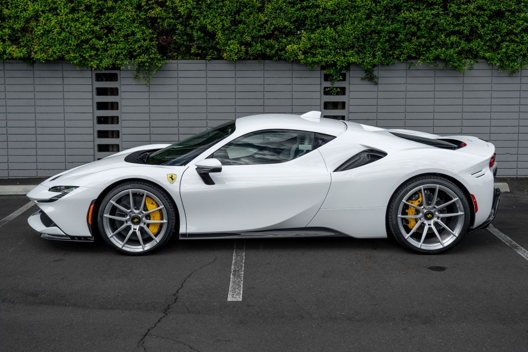 2023 Ferrari SF90 Stradale