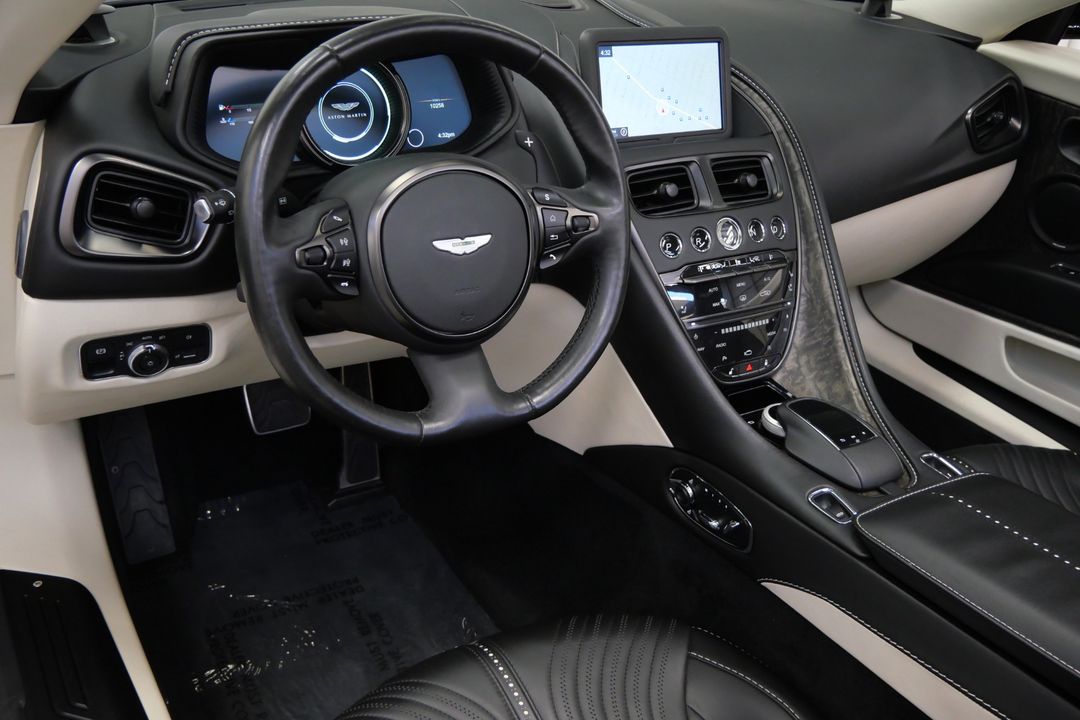 2021 Aston Martin DB11