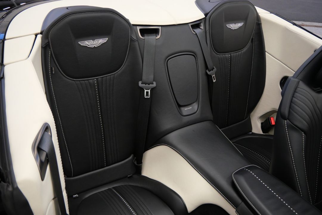 2021 Aston Martin DB11