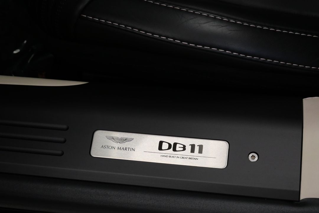2021 Aston Martin DB11