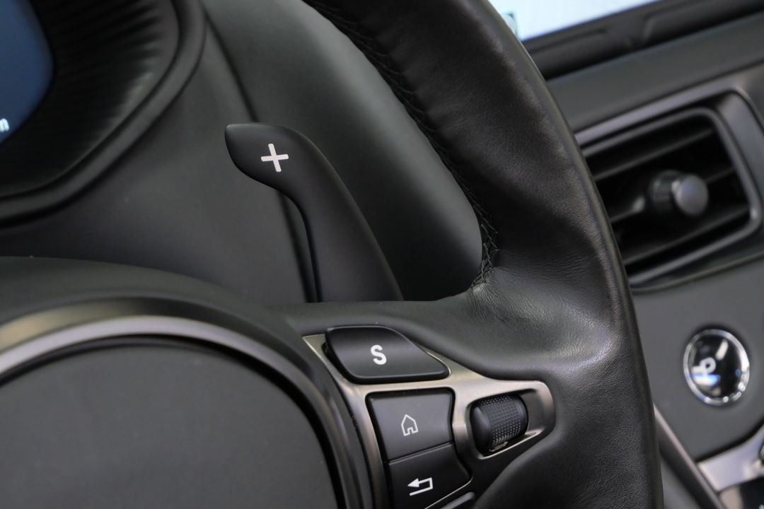 2021 Aston Martin DB11