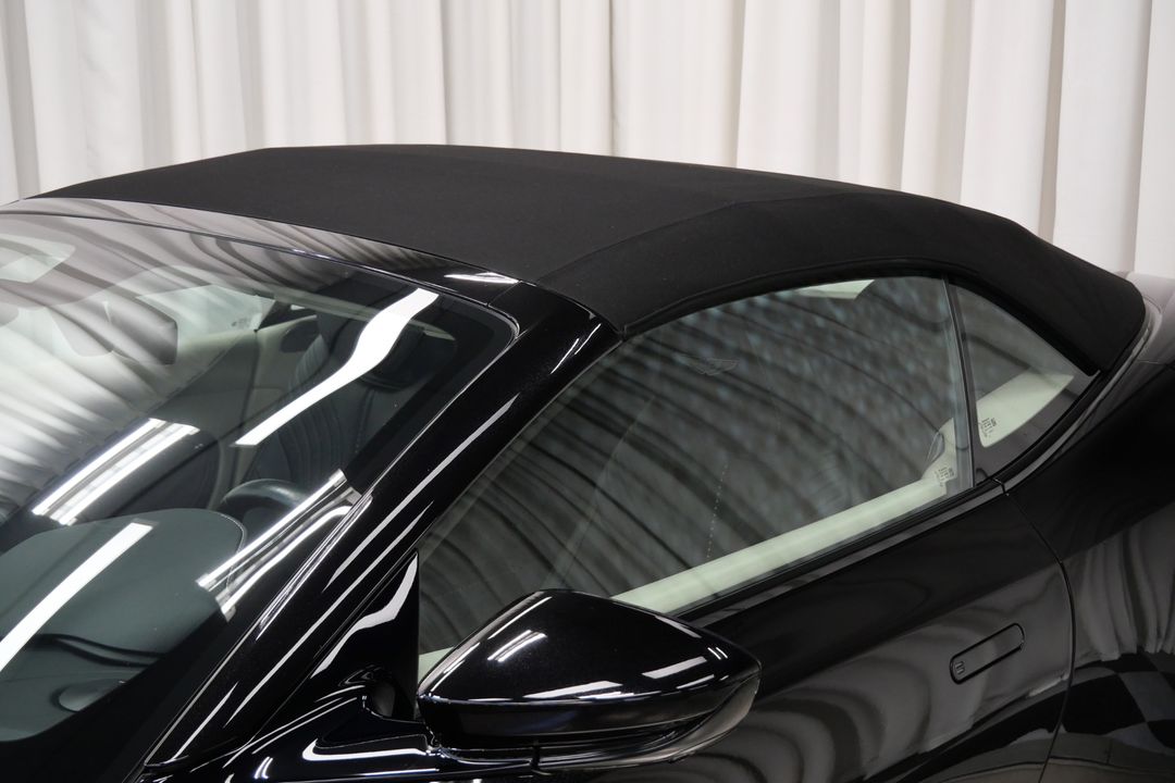 2021 Aston Martin DB11