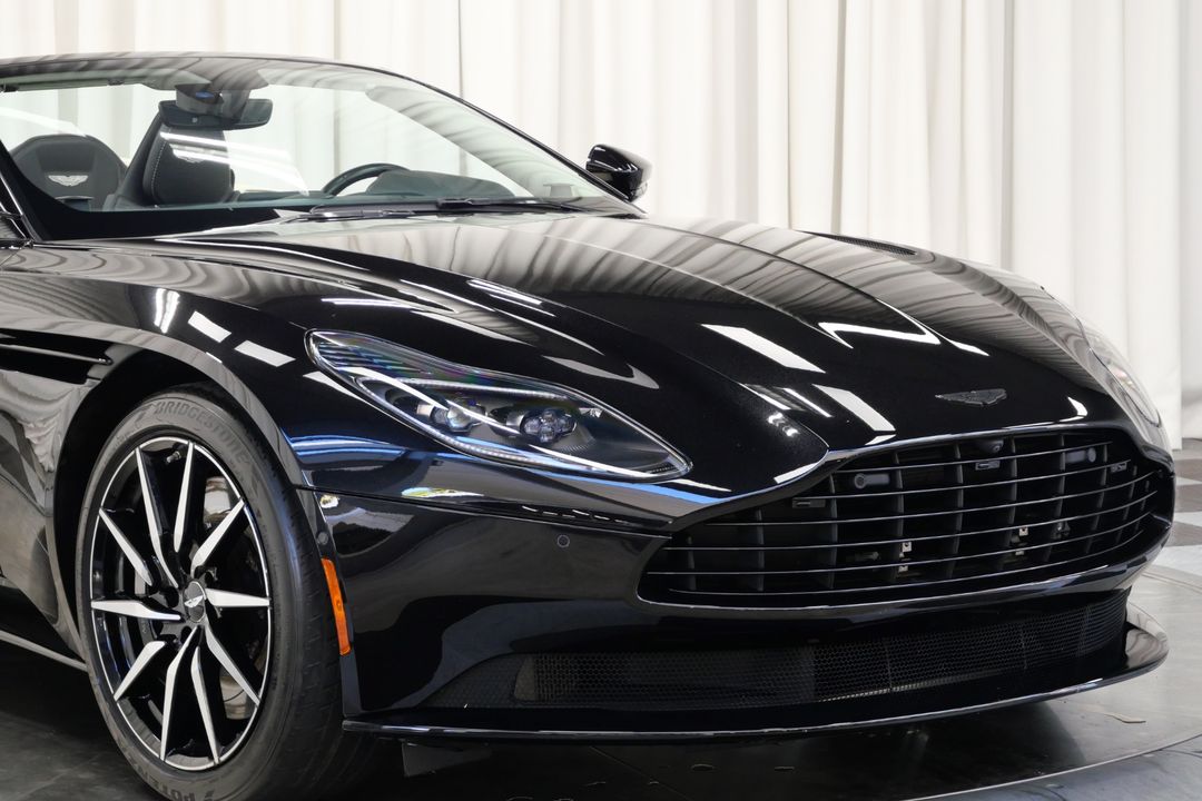 2021 Aston Martin DB11