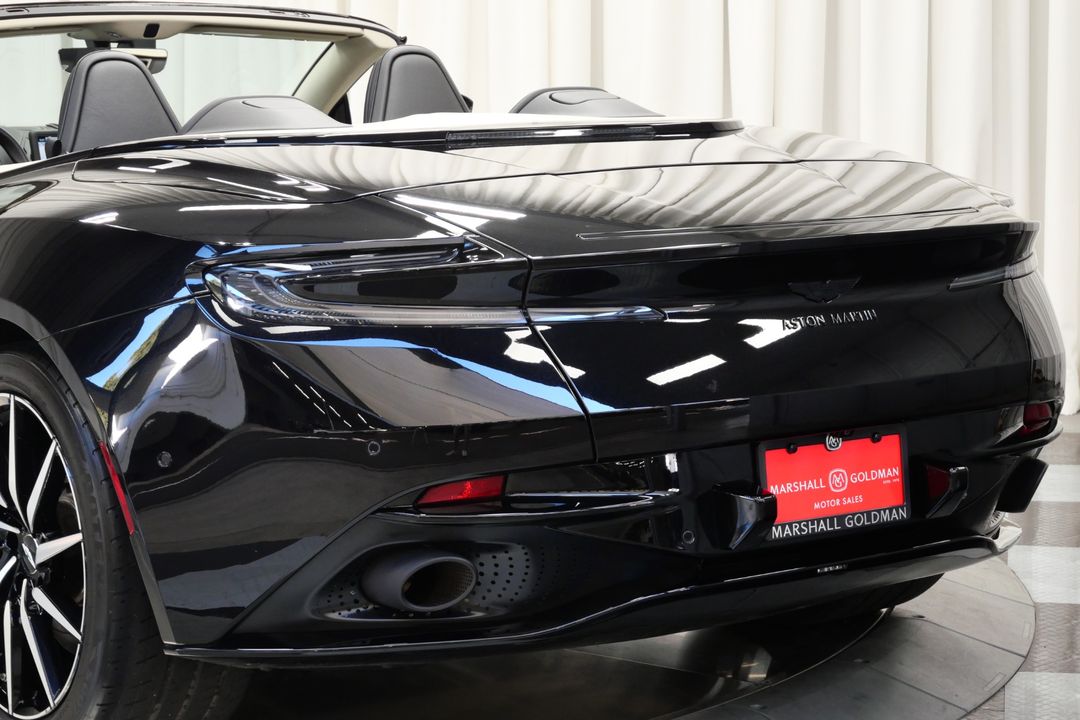 2021 Aston Martin DB11