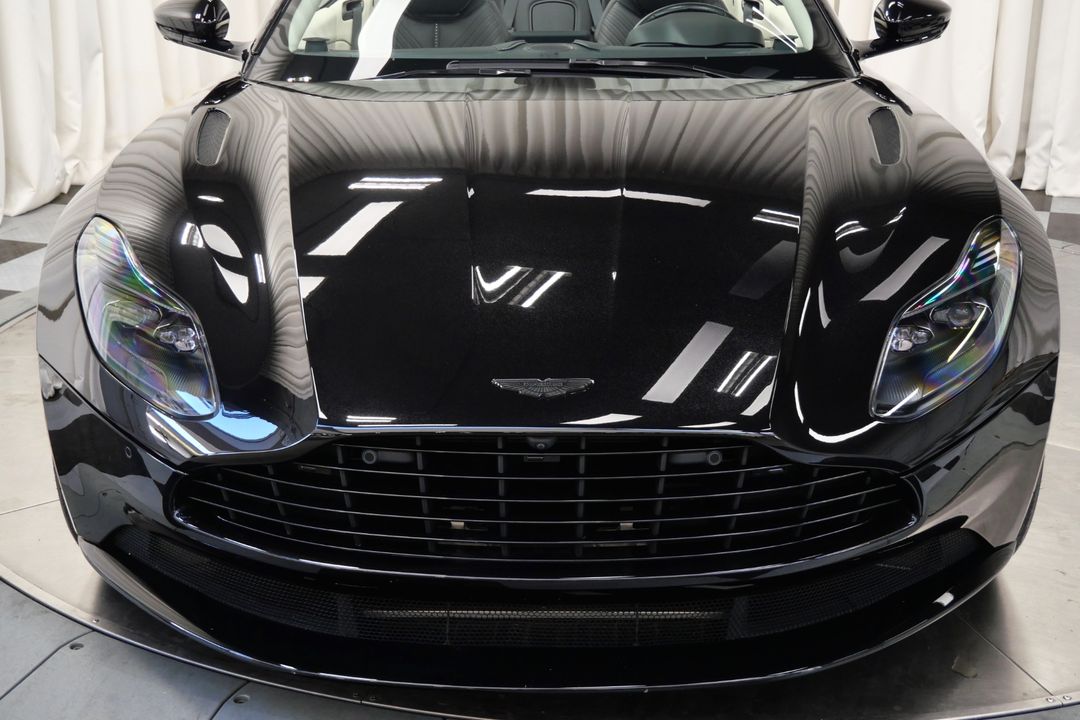 2021 Aston Martin DB11