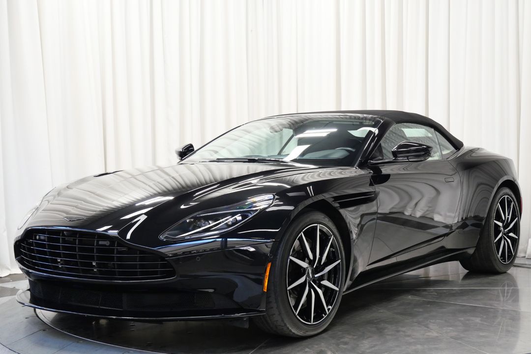 2021 Aston Martin DB11