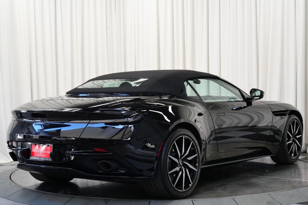 2021 Aston Martin DB11