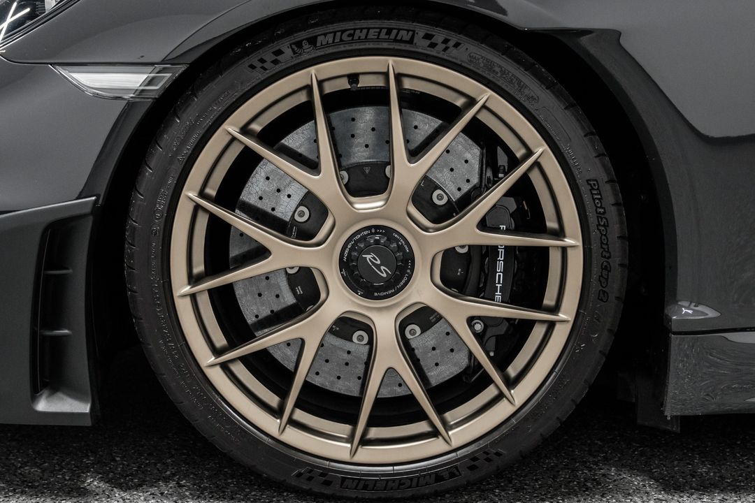 2023 Porsche 718 Cayman