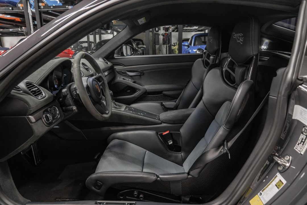 2023 Porsche 718 Cayman