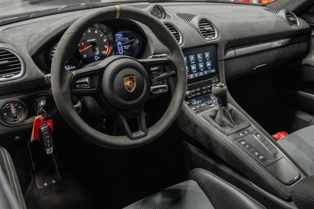 2023 Porsche 718 Cayman