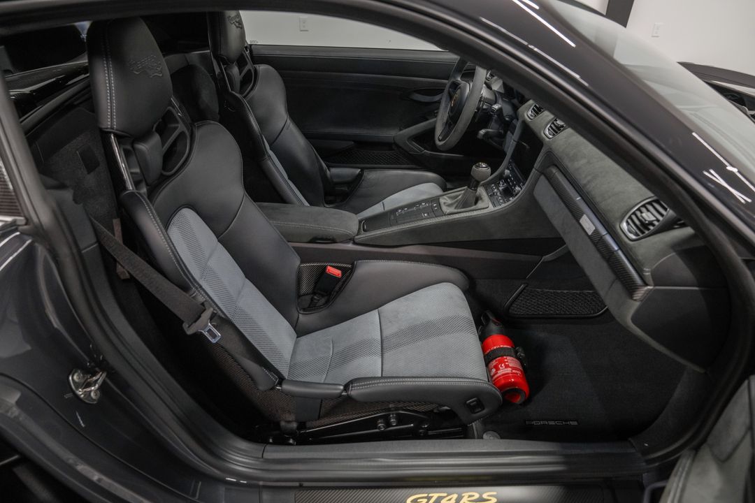 2023 Porsche 718 Cayman