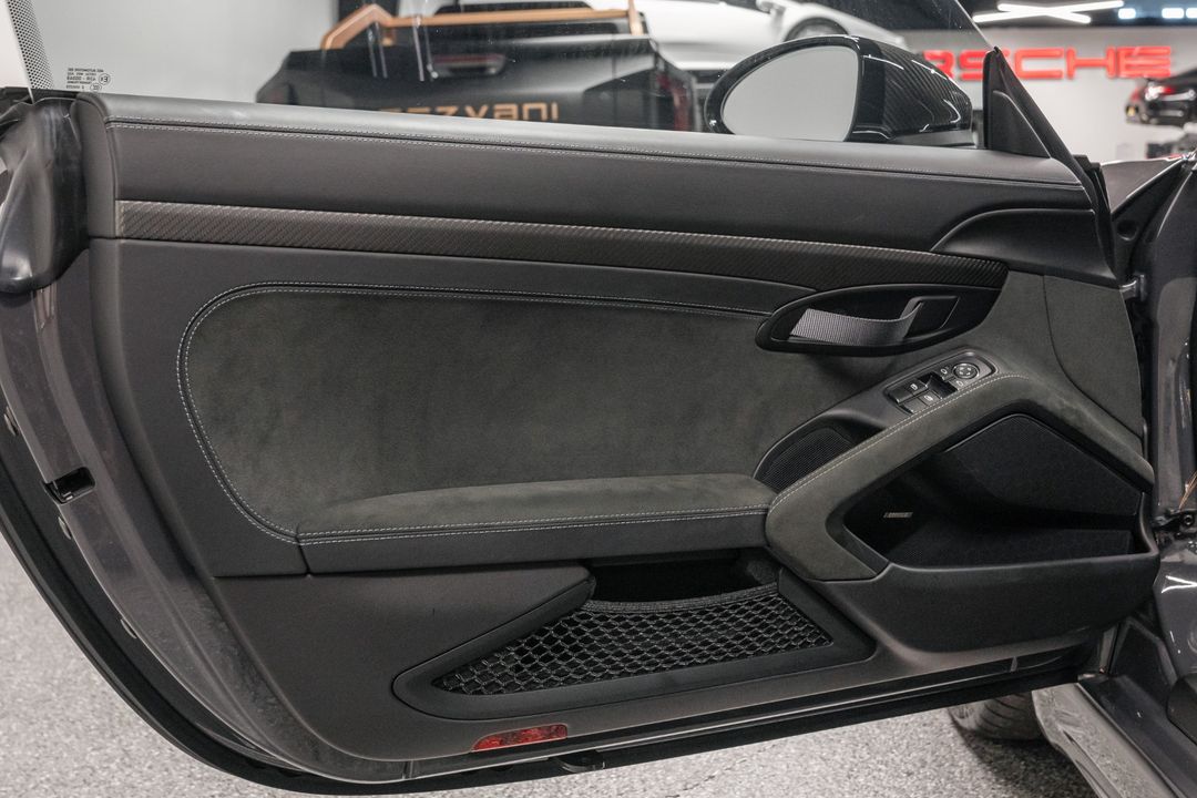 2023 Porsche 718 Cayman