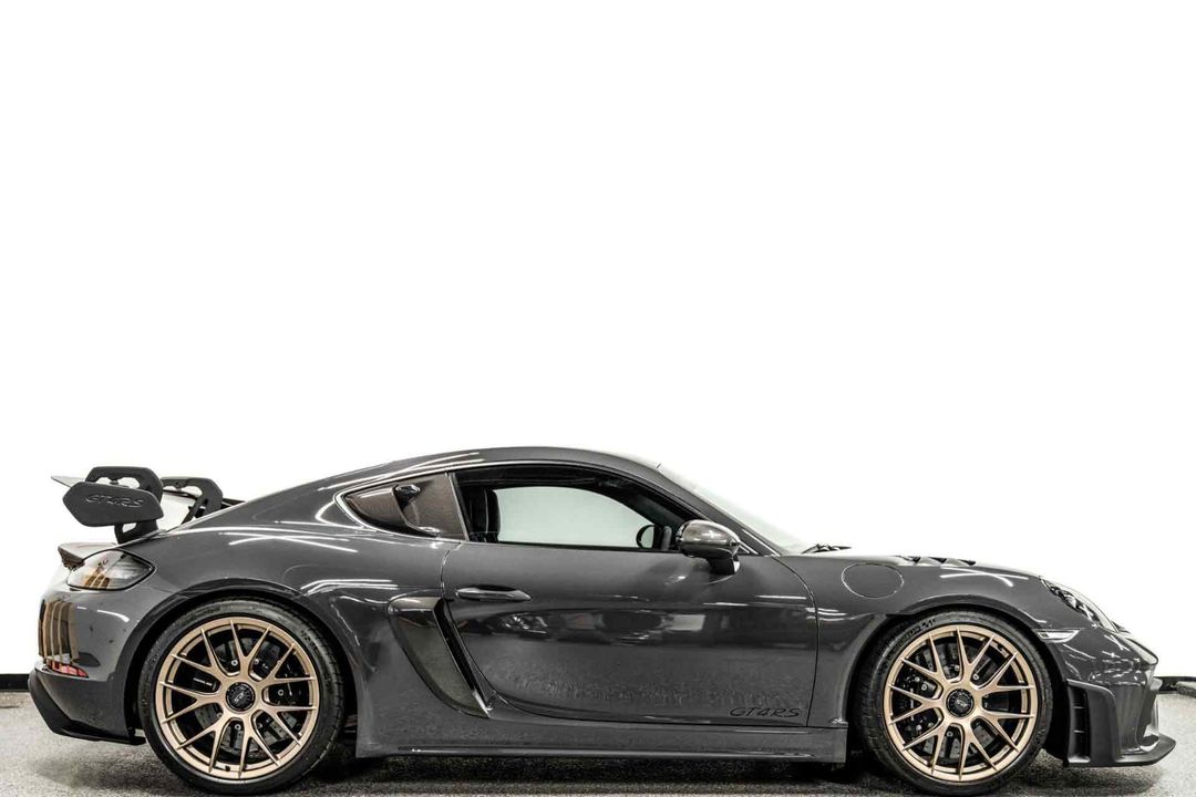 2023 Porsche 718 Cayman
