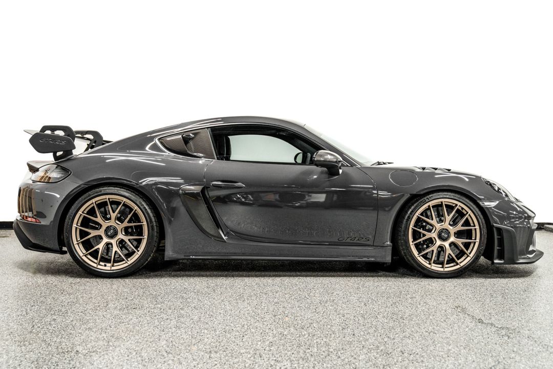 2023 Porsche 718 Cayman